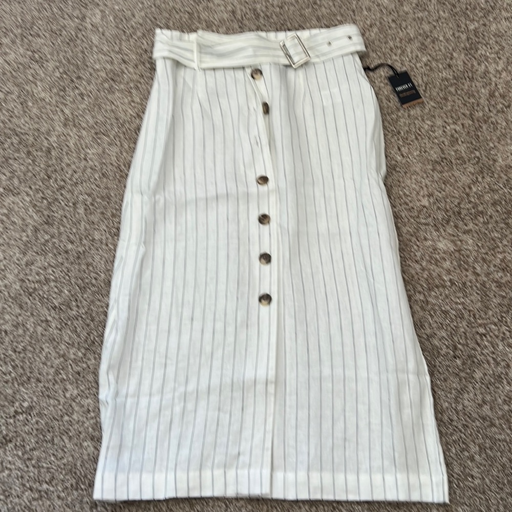 NWT Forever 21 Contemporary, linen midi skirt, size Medium